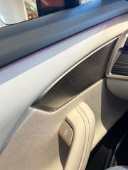 Custom door panel speaker grille for ONVO L60